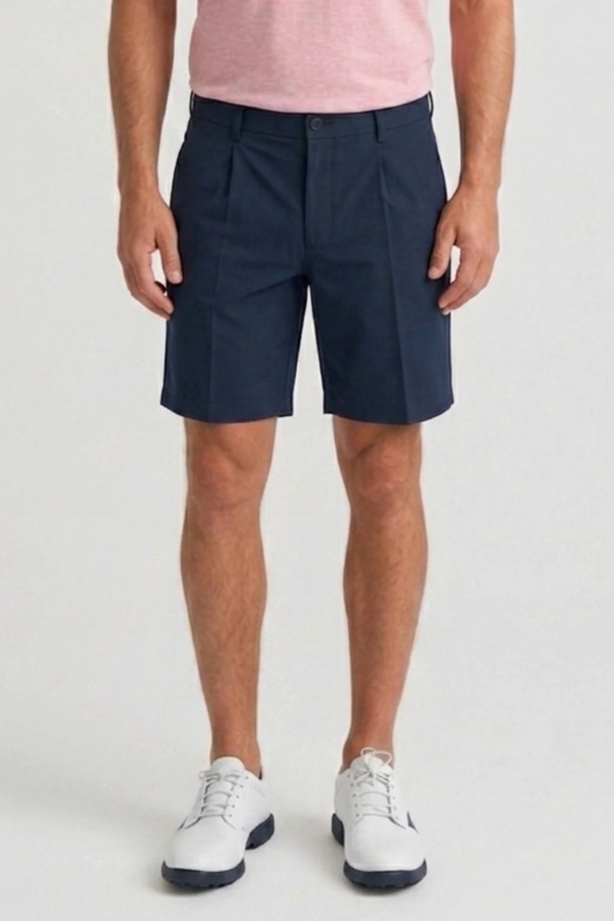 Men’s Oxford Navy pleated golf shorts featuring a tailored fit and refined front pleat details