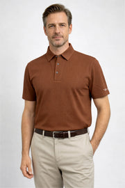 Men’s Rust Brown structured textured golf polo featuring a refined collar and modern tailored fit