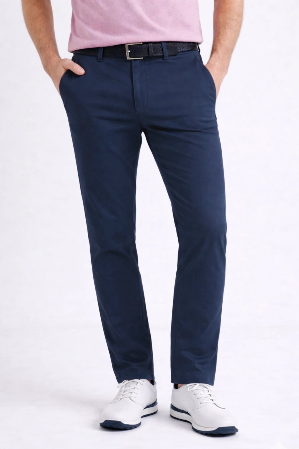 Men’s Oxford Navy tailored tapered golf pants featuring a refined fit and clean front design