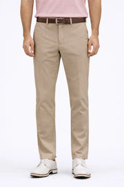 Men’s Warm Sand tailored tapered golf pants featuring a clean silhouette and refined fit